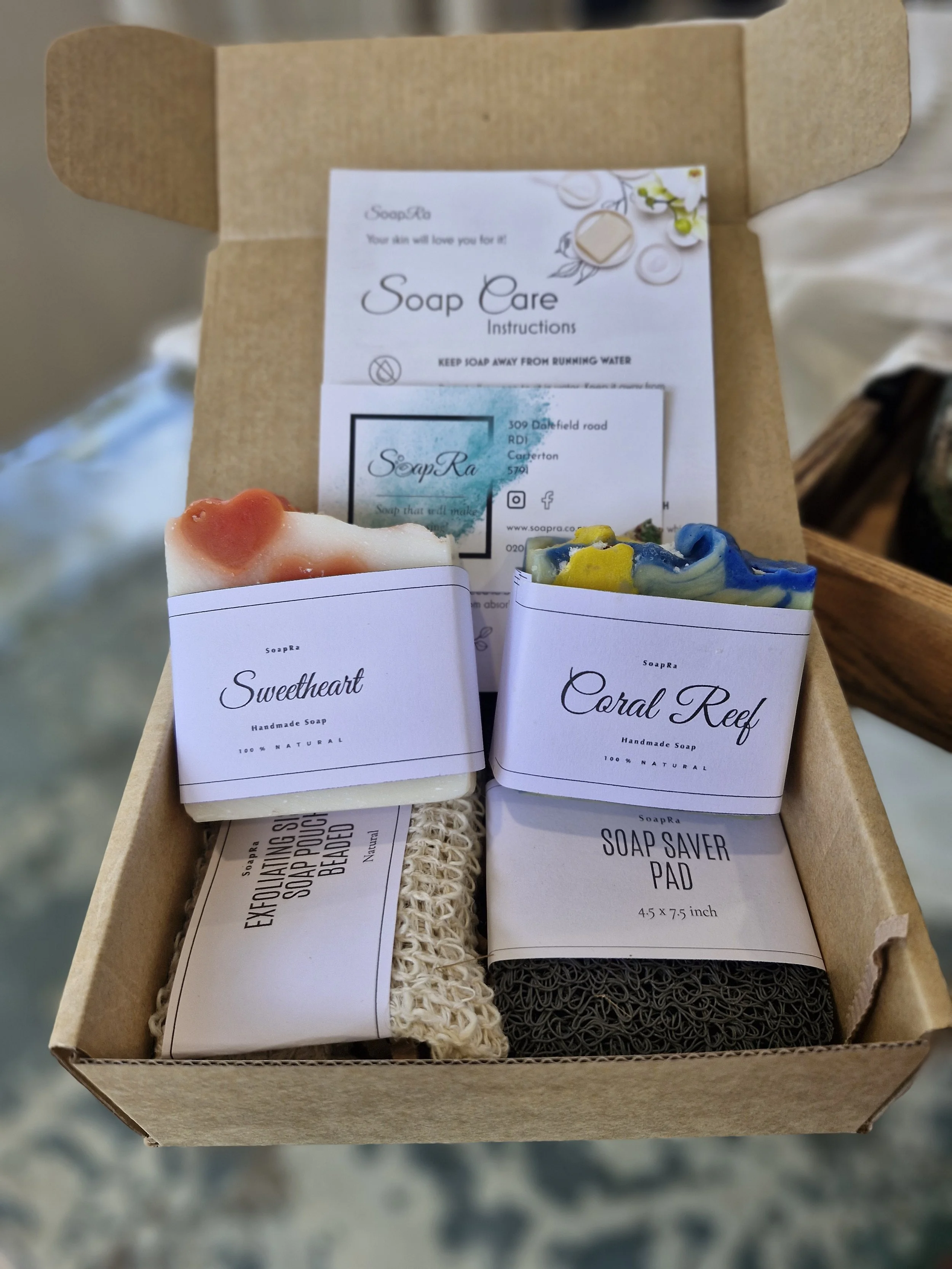 Giftbox Medium 1.jpg