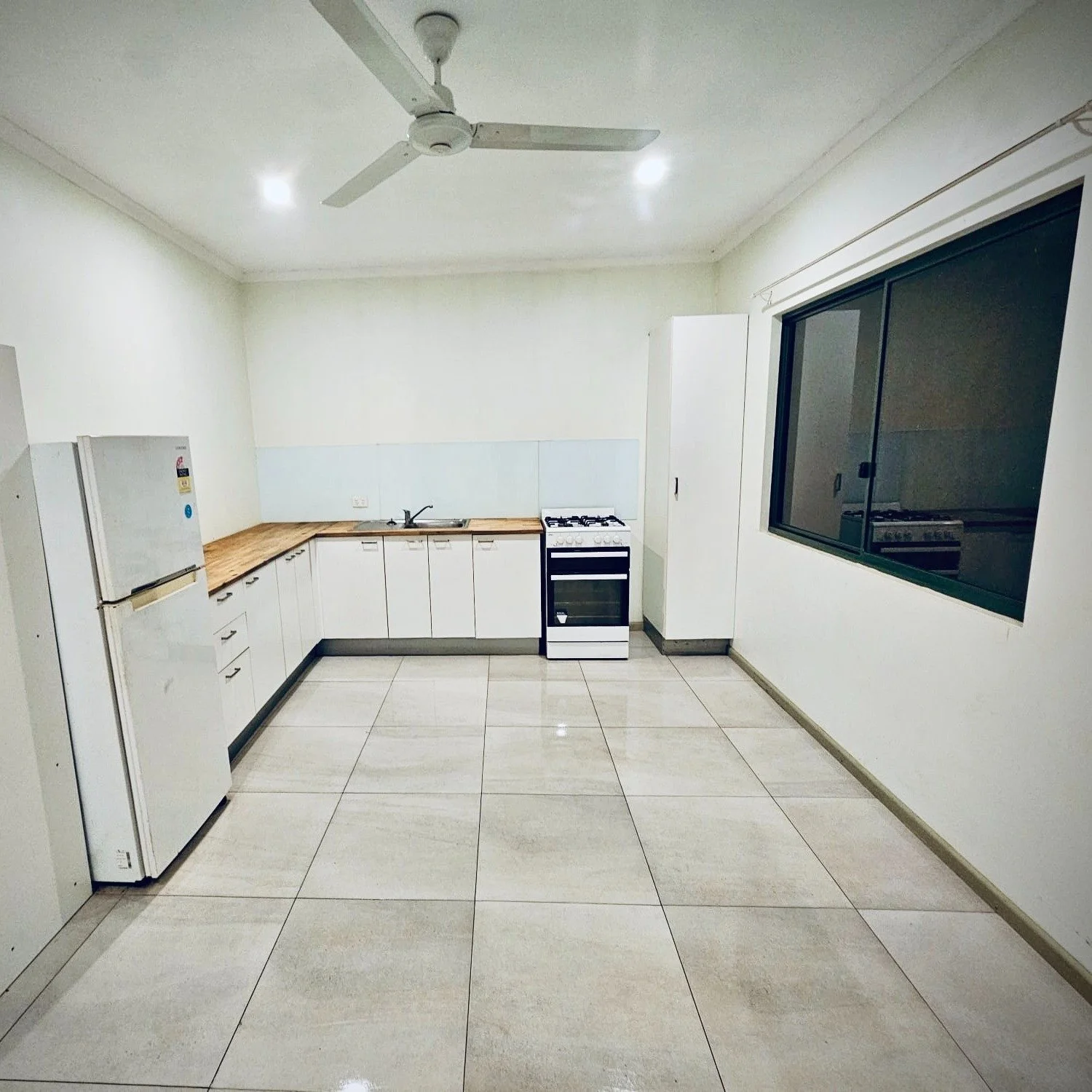 ✨🏡 Fresh, Clean, and Move-In Ready!

The team at Hockey&rsquo;s Northern Services has been hard at work giving home a full internal deep clean &amp; tile clean &mdash; floors, kitchen, walls, windows, the lot. Nothing beats that spotless, reset feel