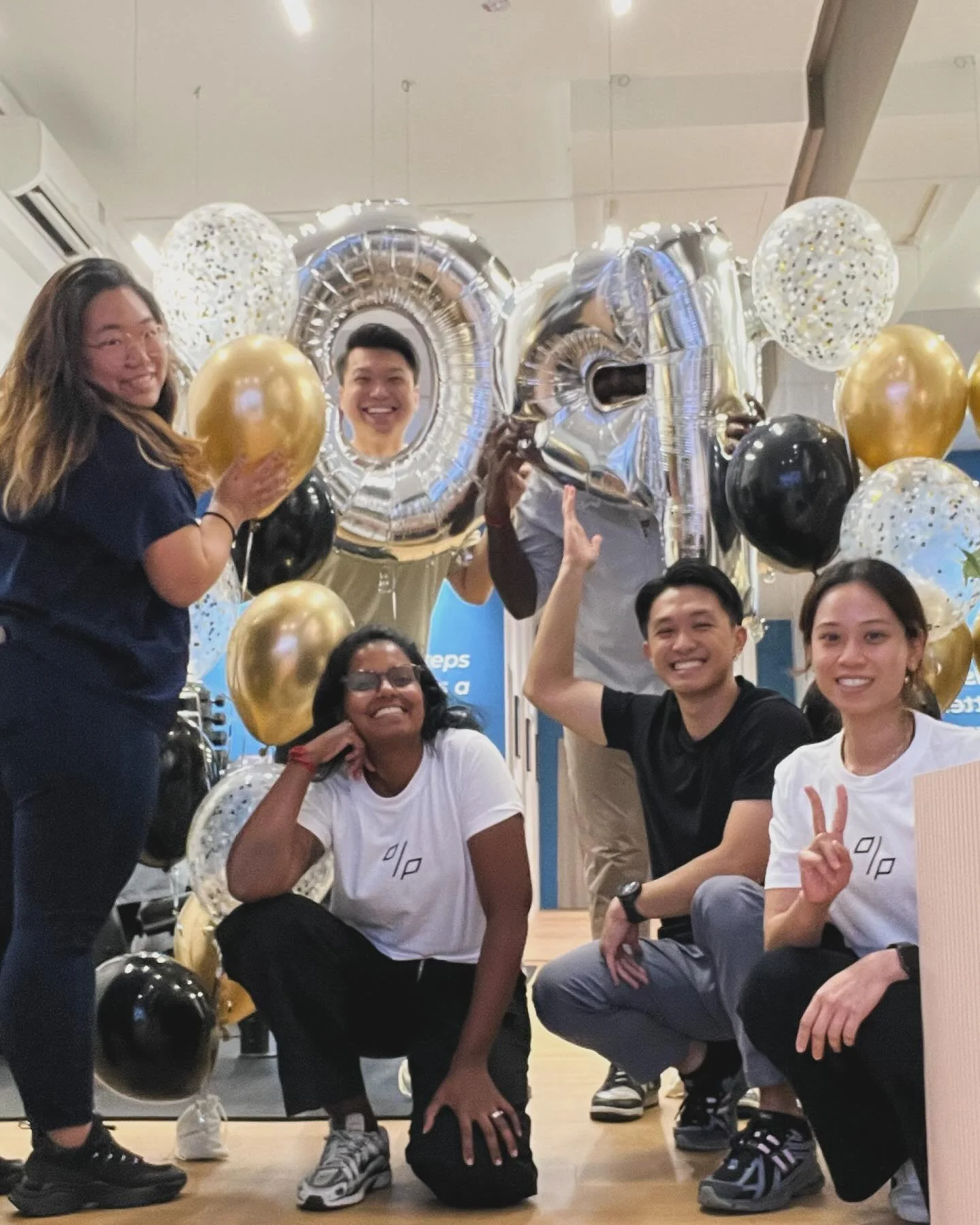 1 year of O/P😌

A few snaps of what the day looked like inside the O/P space. We helped people get a little better, we learned new things, we ate together and celebrated with some balloons.

Grateful for everyone who has journeyed with us through th