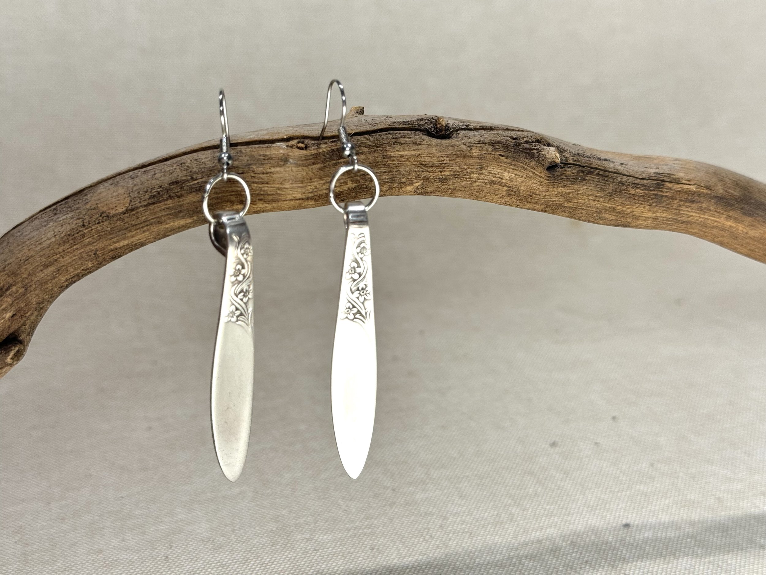 Violet - cutlery earrings