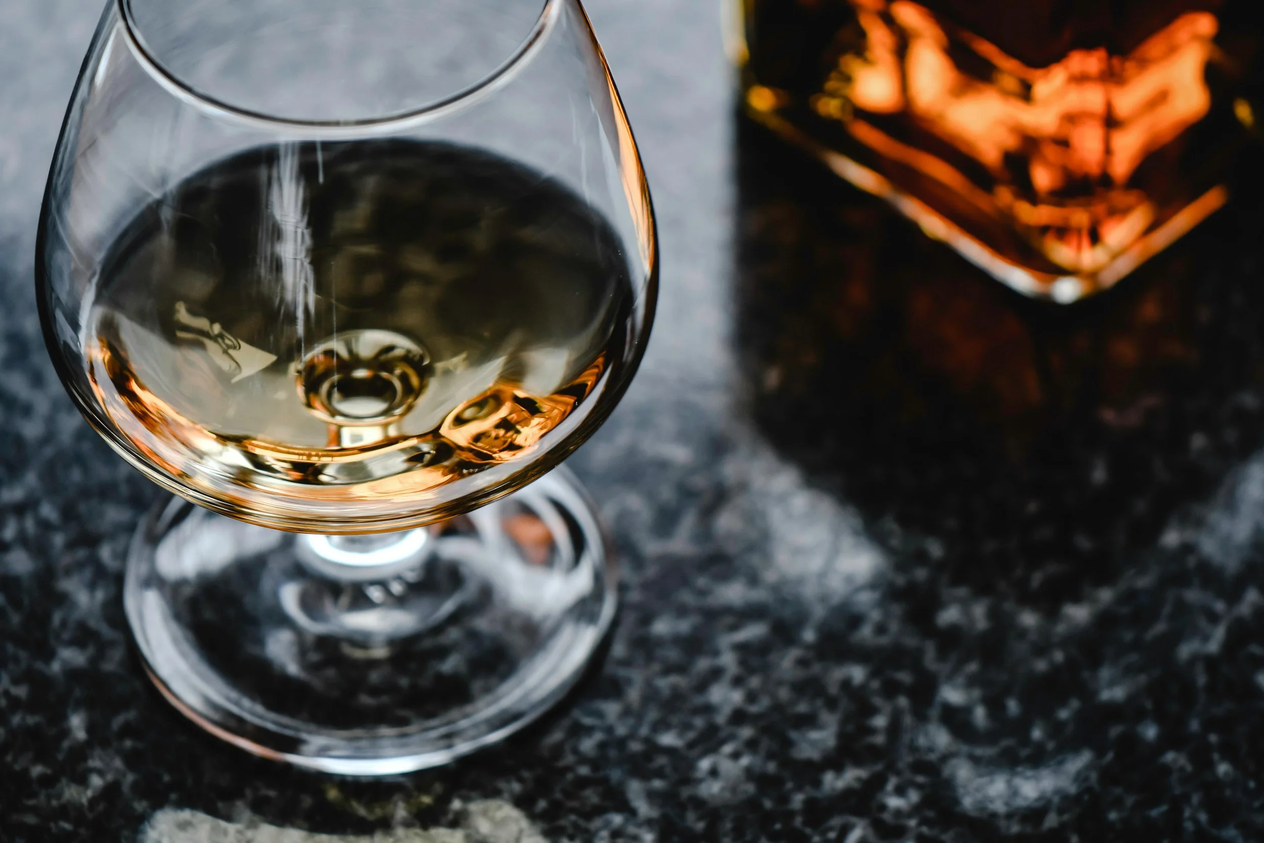 WHISKY NO ZOOM.jpg