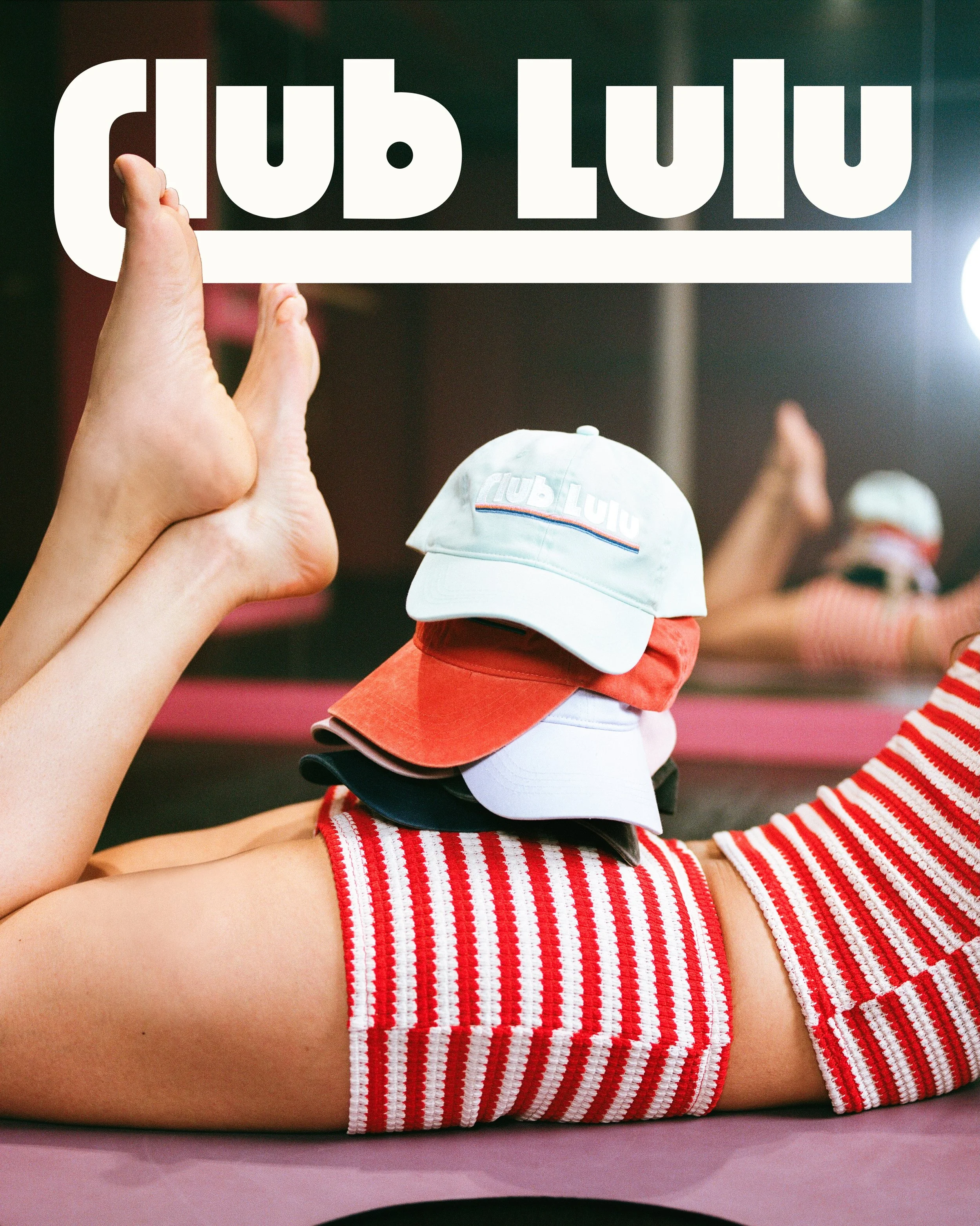 🧢 Les beaux jours arrivent &mdash; et votre casquette Club Lulu aussi !

5 coloris disponibles pour accompagner tous vos looks d&rsquo;&eacute;t&eacute;.
Pas d&rsquo;excuse pour sortir sans la v&ocirc;tre ☀️

Disponible au studio &amp; sur le e-shop