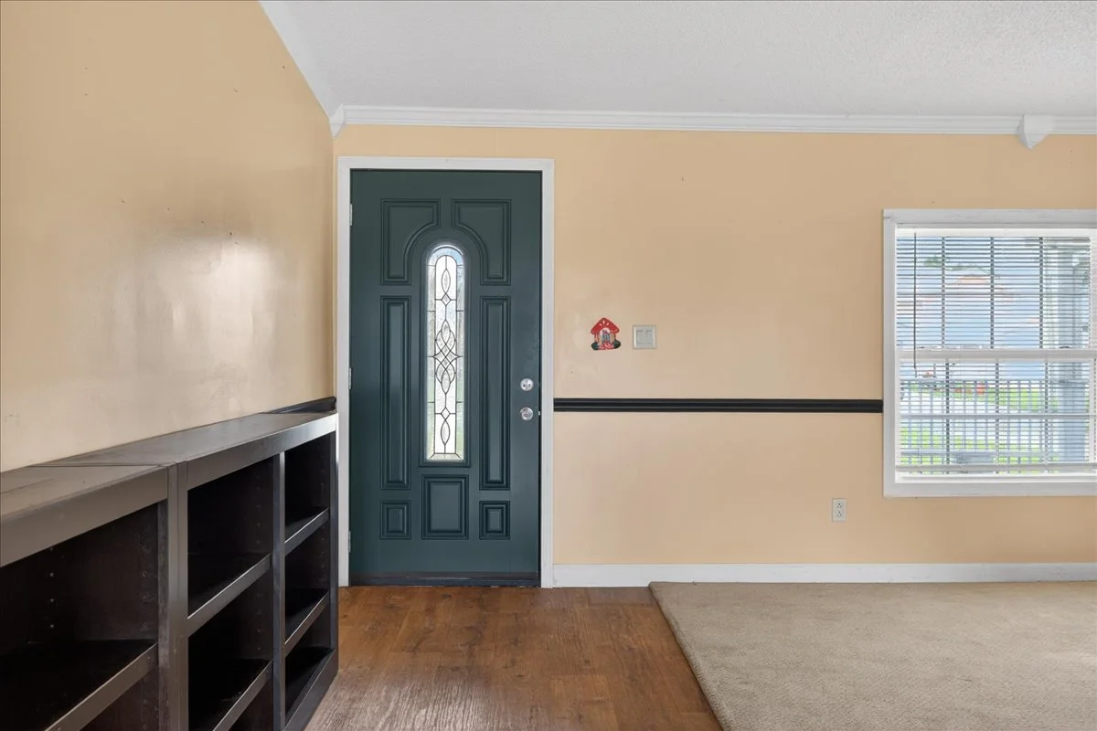 11-Front Entrance.jpg