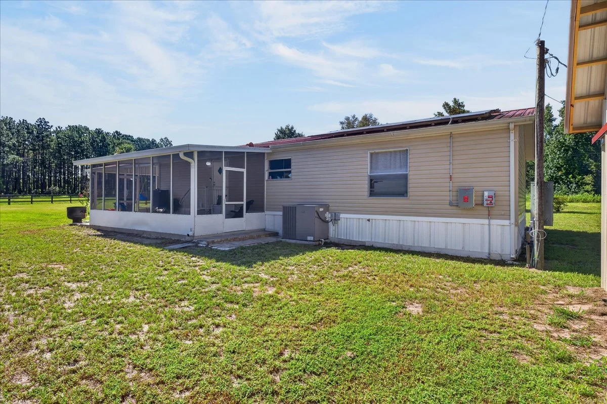 37-Exterior Back.jpg