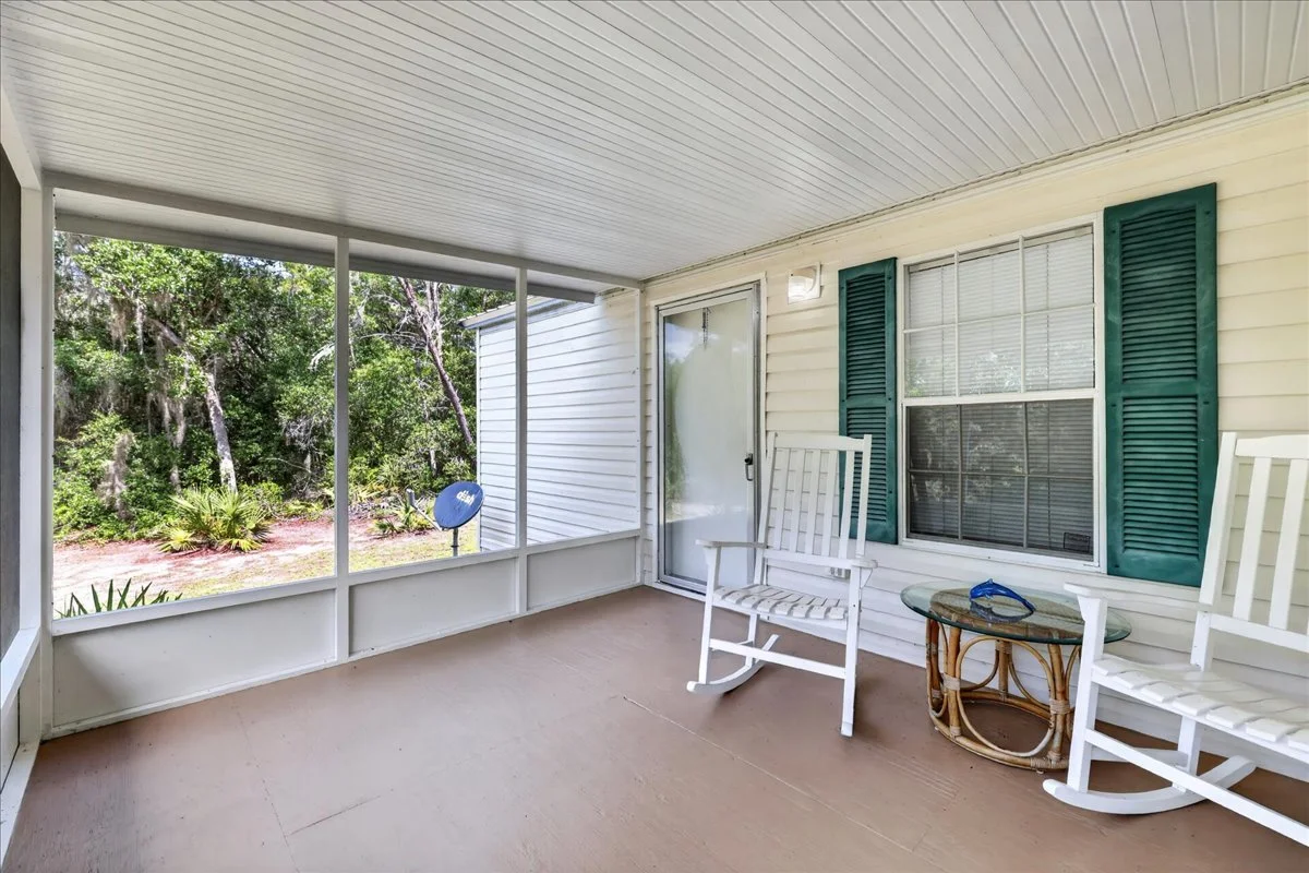 20-101- Front Porch.jpg