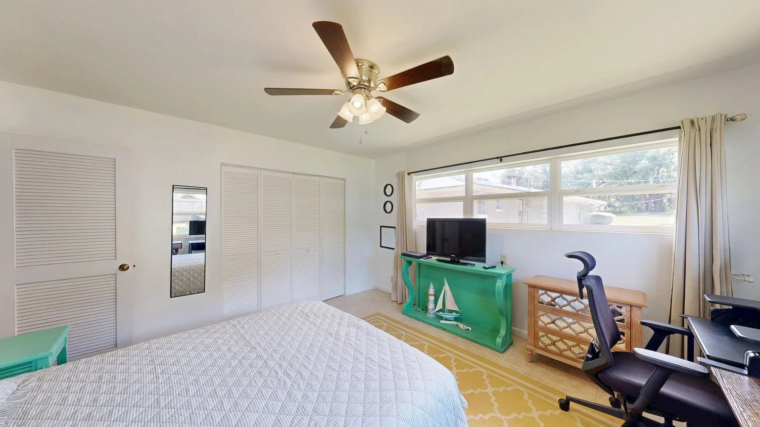 028_703-n-lake-street-10262026_083100_353.jpg