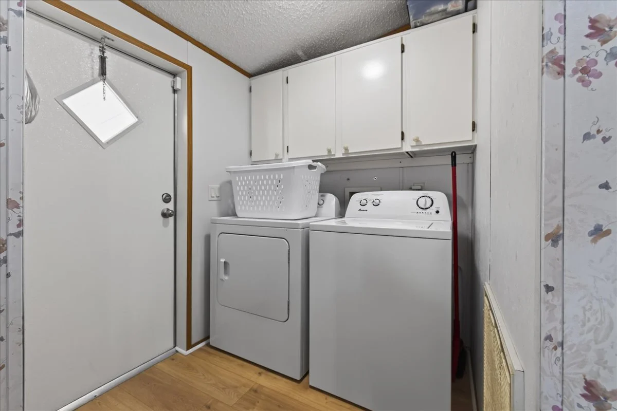 23-Laundry Area.jpg