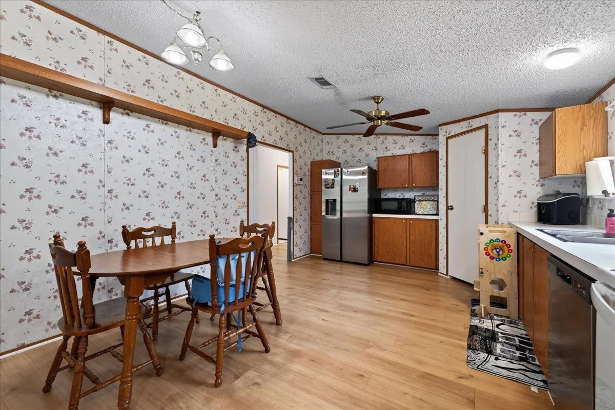 22-Kitchen.jpg
