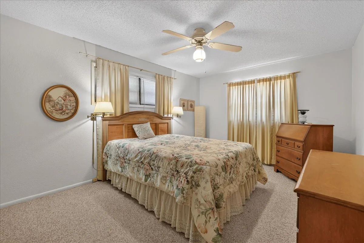 27-Bedroom 2.jpg