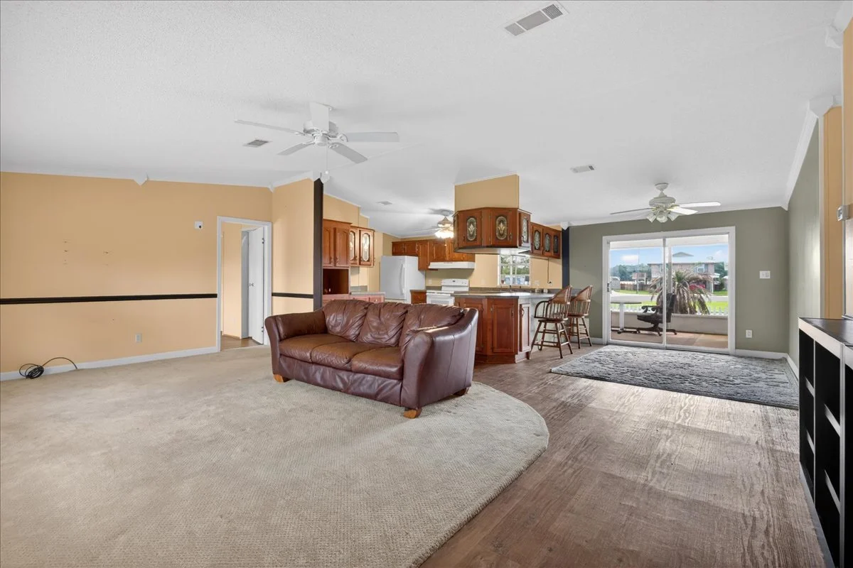 09-Living Room & Dining Room.jpg