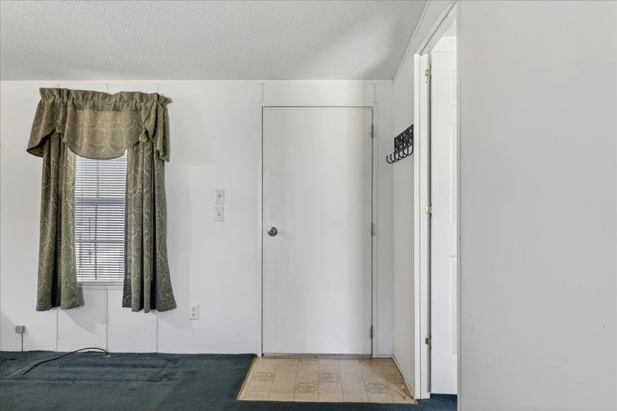 11-101- Front Entrance.jpg