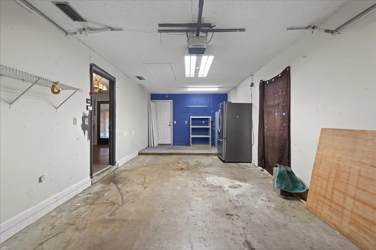 41-Garage.jpg