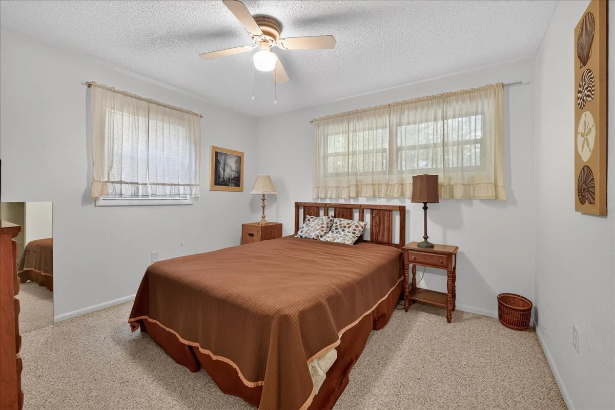 25-Bedroom 1.jpg