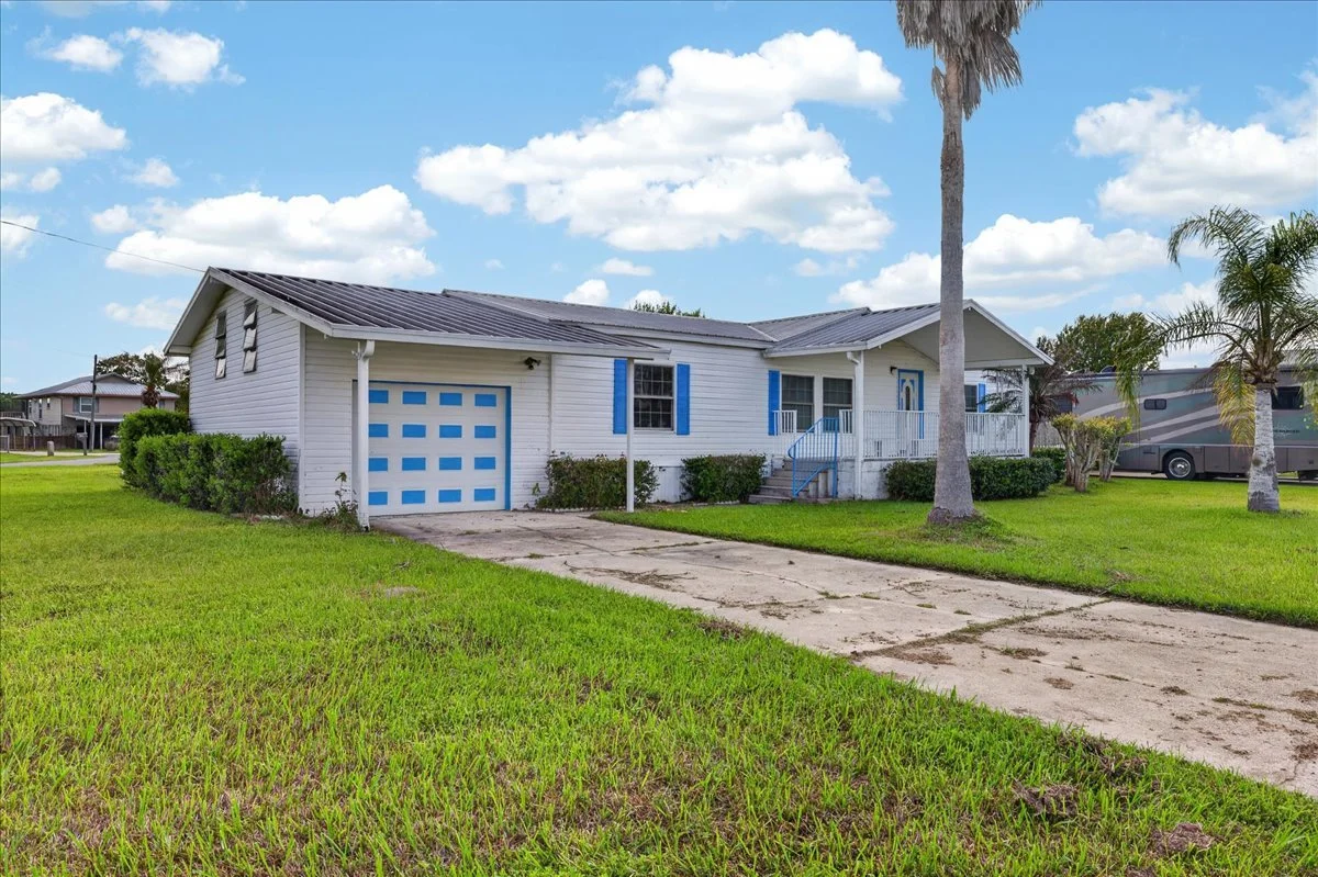 34-Exterior Front.jpg