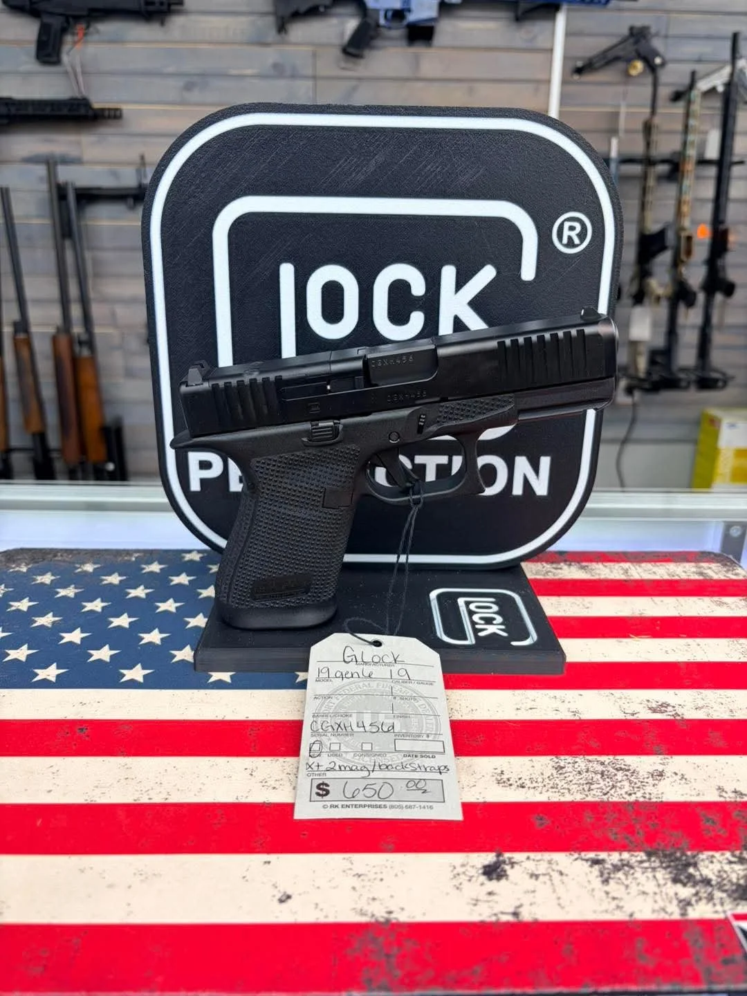 Glock 19 Gen 5 – 9mm with 2 Mags, Lock & Straps
