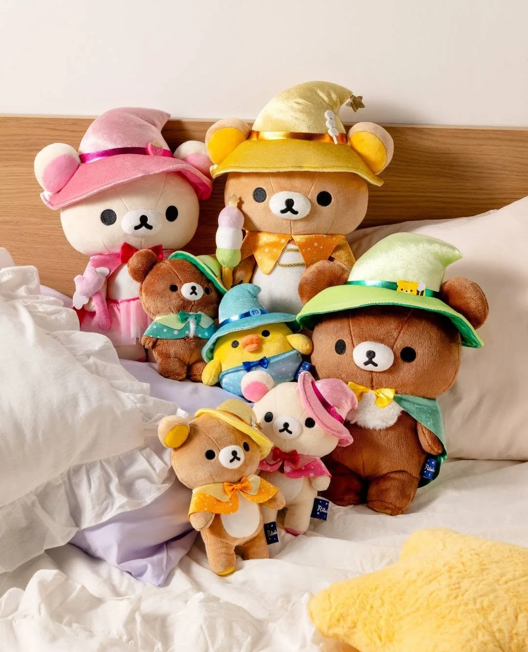 Plush from the Rilakkuma Magic Collection are dressed in capes and oversized hats. Now here for a limited time at @miniso.usa, don&rsquo;t miss the magic! ✨

#miniso #rilakkumamagic #plushies