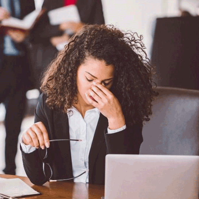 How can I manage my virtual team?