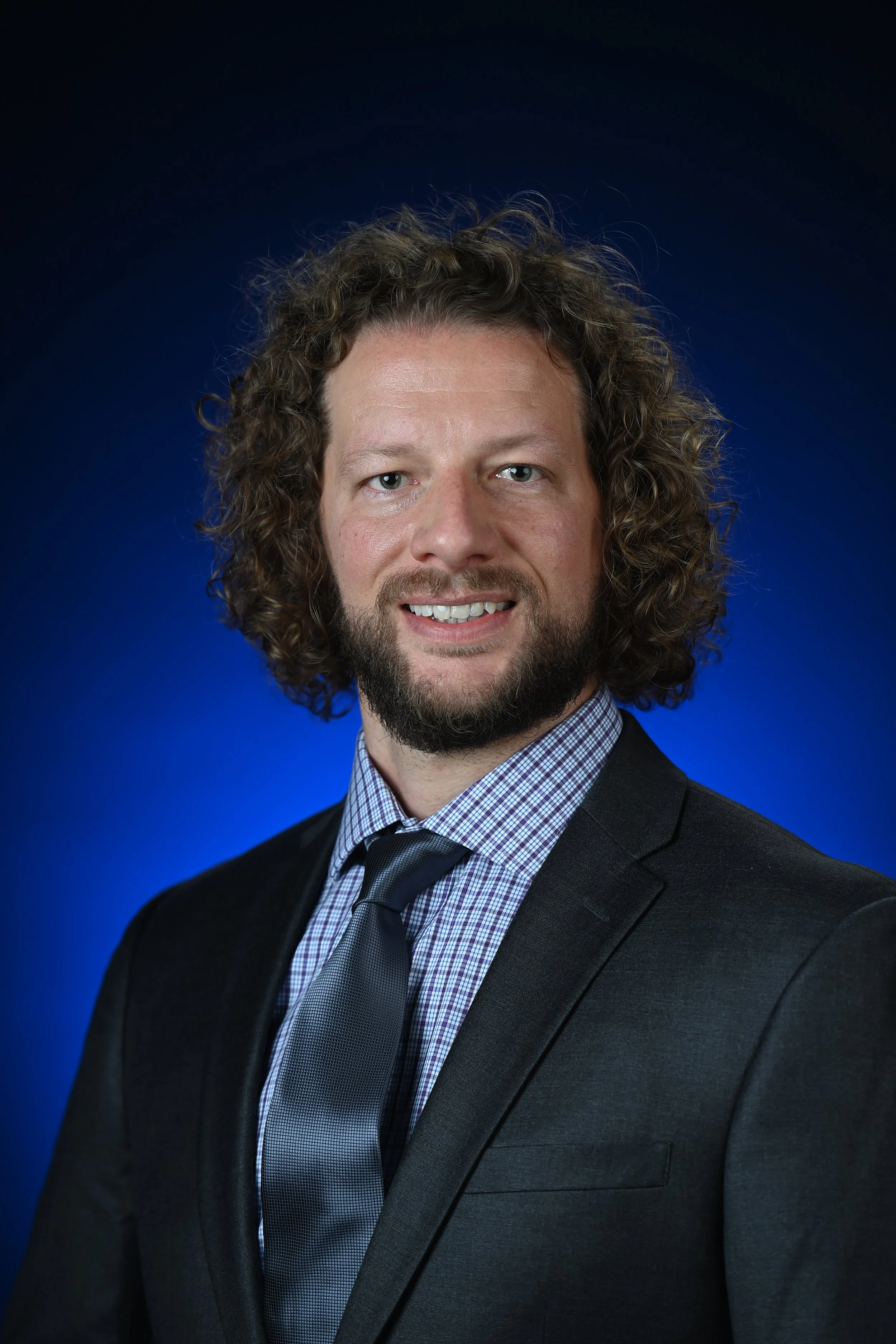 Dr. Wesley Jennings_SKB_4142-BL-2.JPG