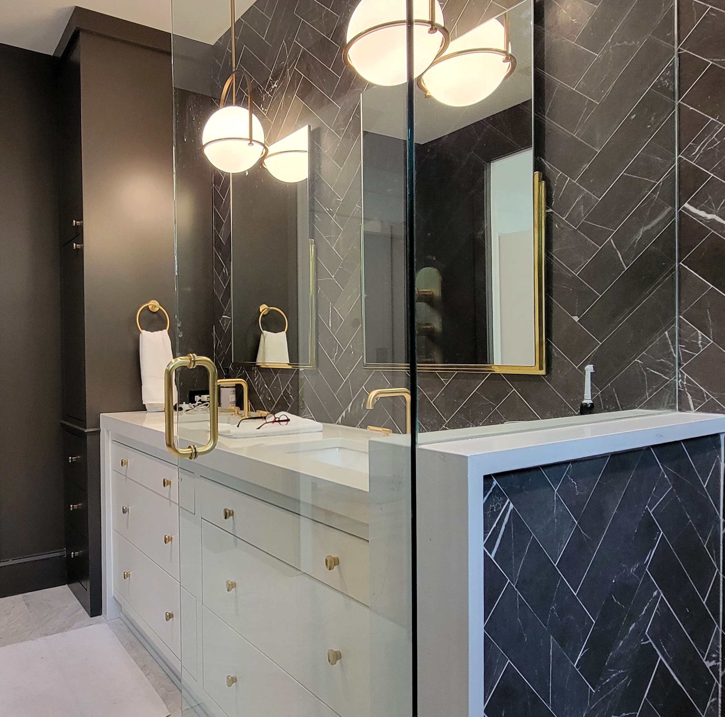 5. owner bath.jpg
