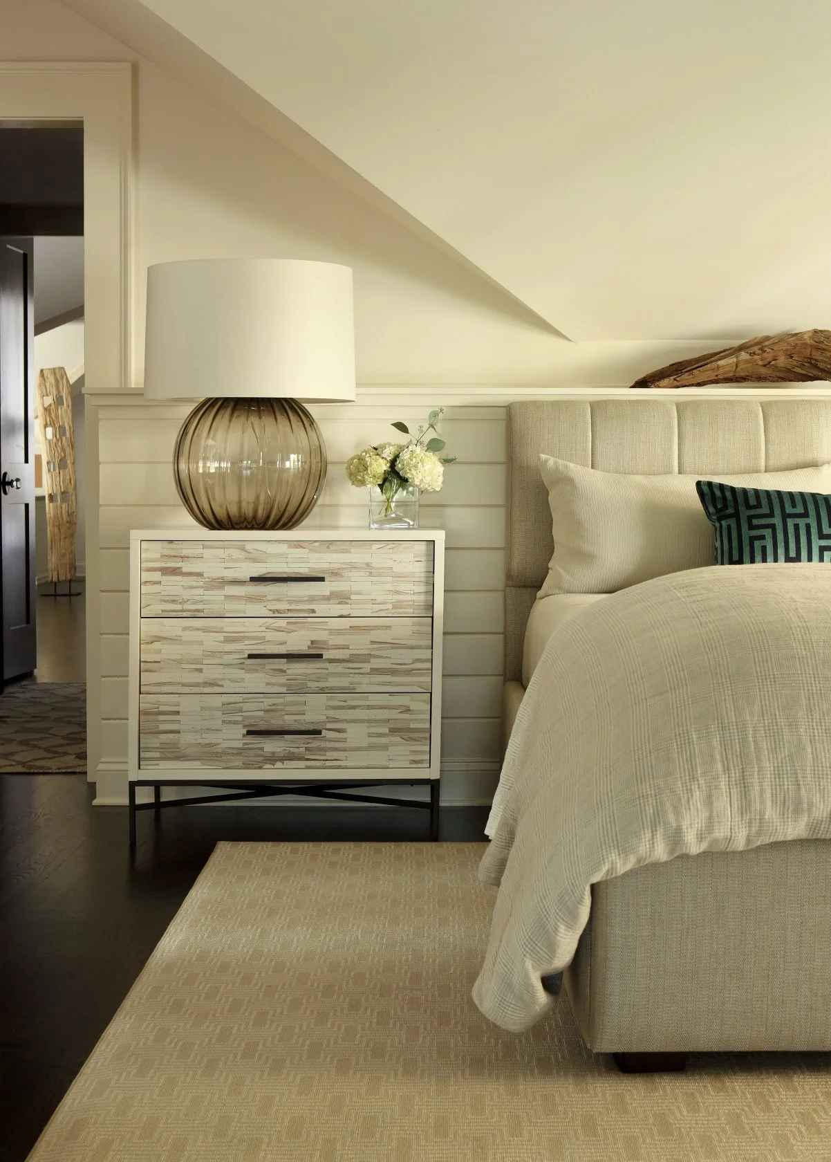 123. Master Bed- Photography Chris Little.JPG