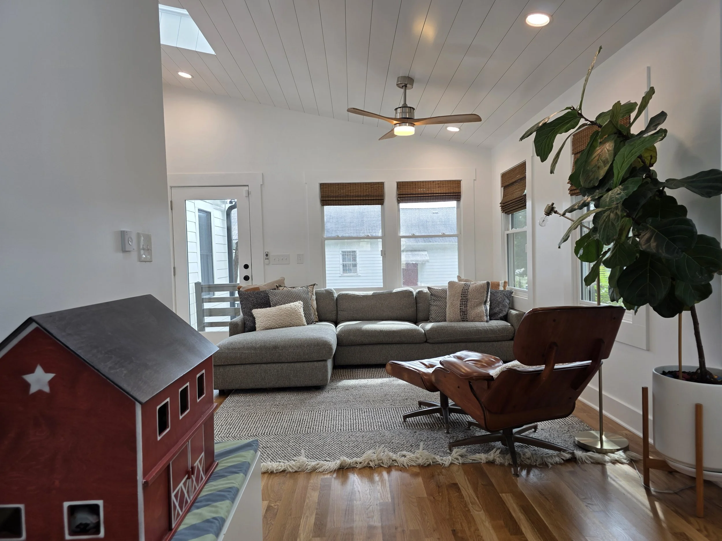 VIEW OF NEW SUNROOM MAIN.jpg