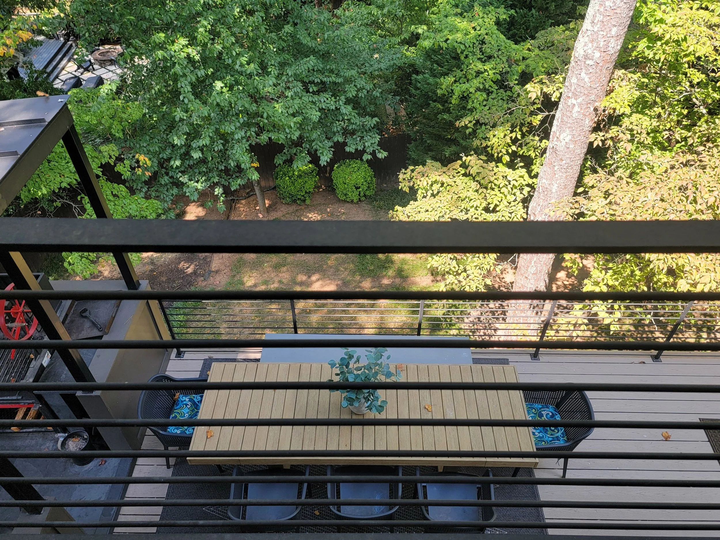 4.4 main outdoor dining.jpg