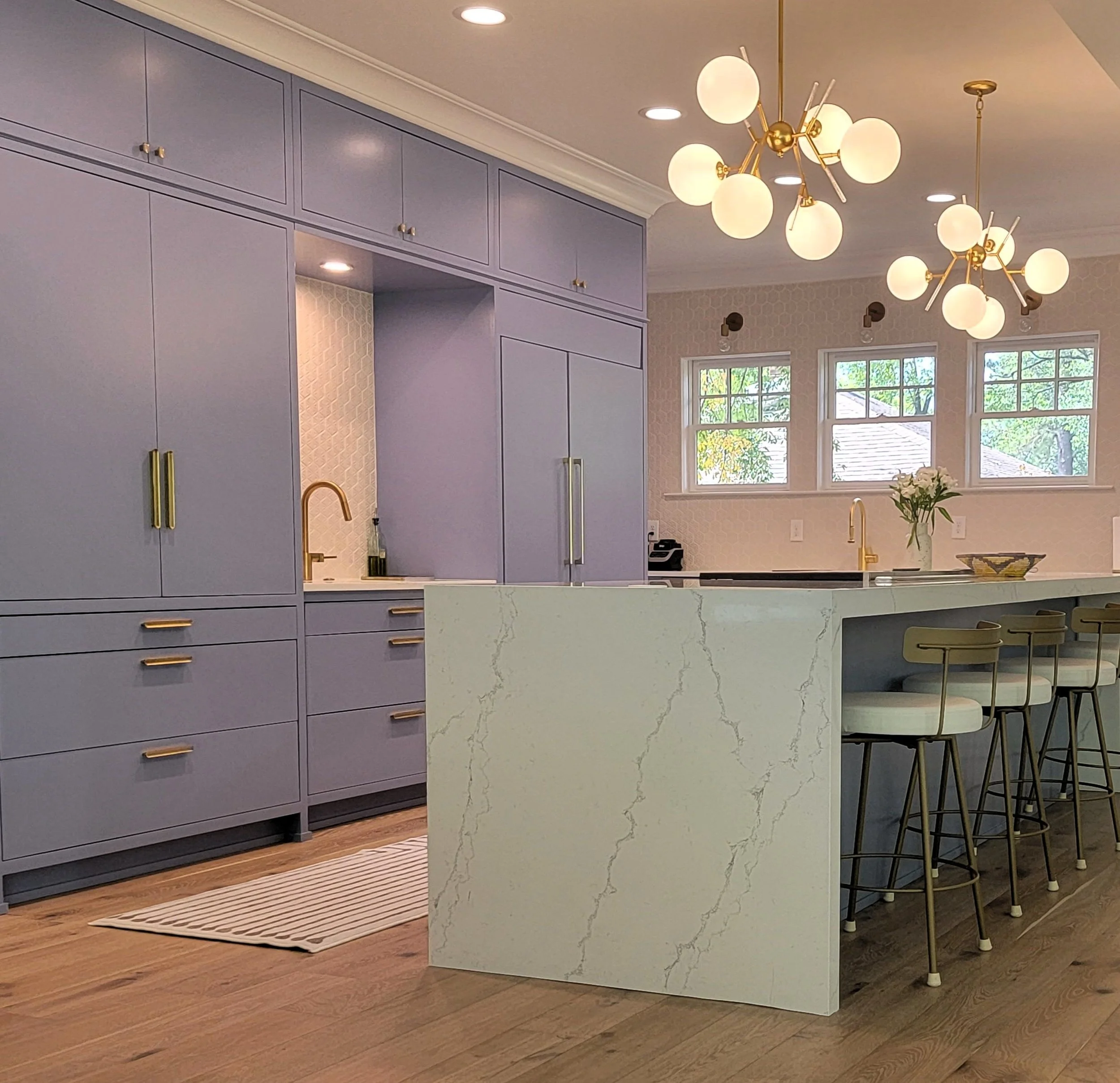 8. main kitchen.jpg