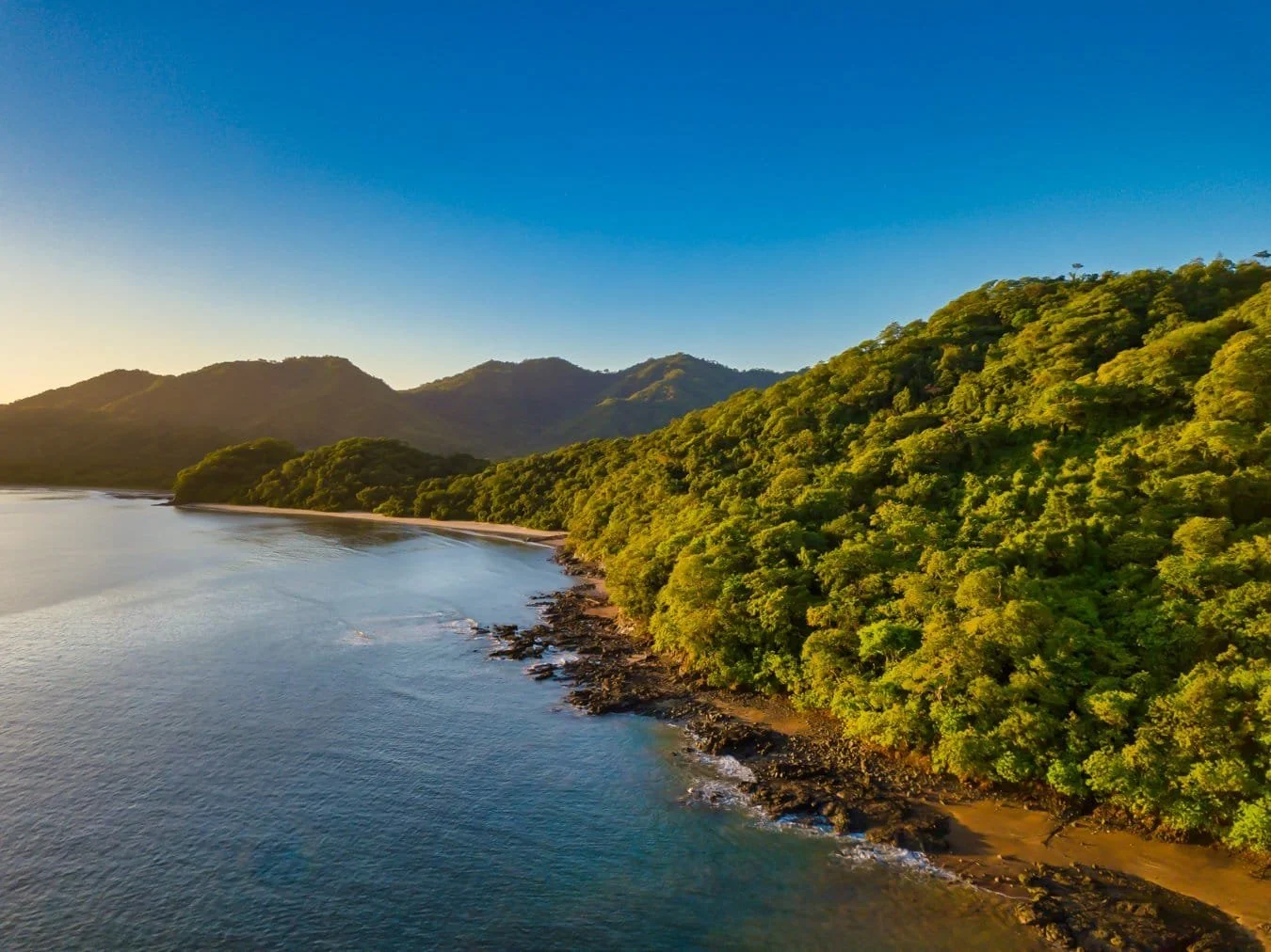  Costa Rica Adventure Guide: Insider Tips &amp; Hidden Gems