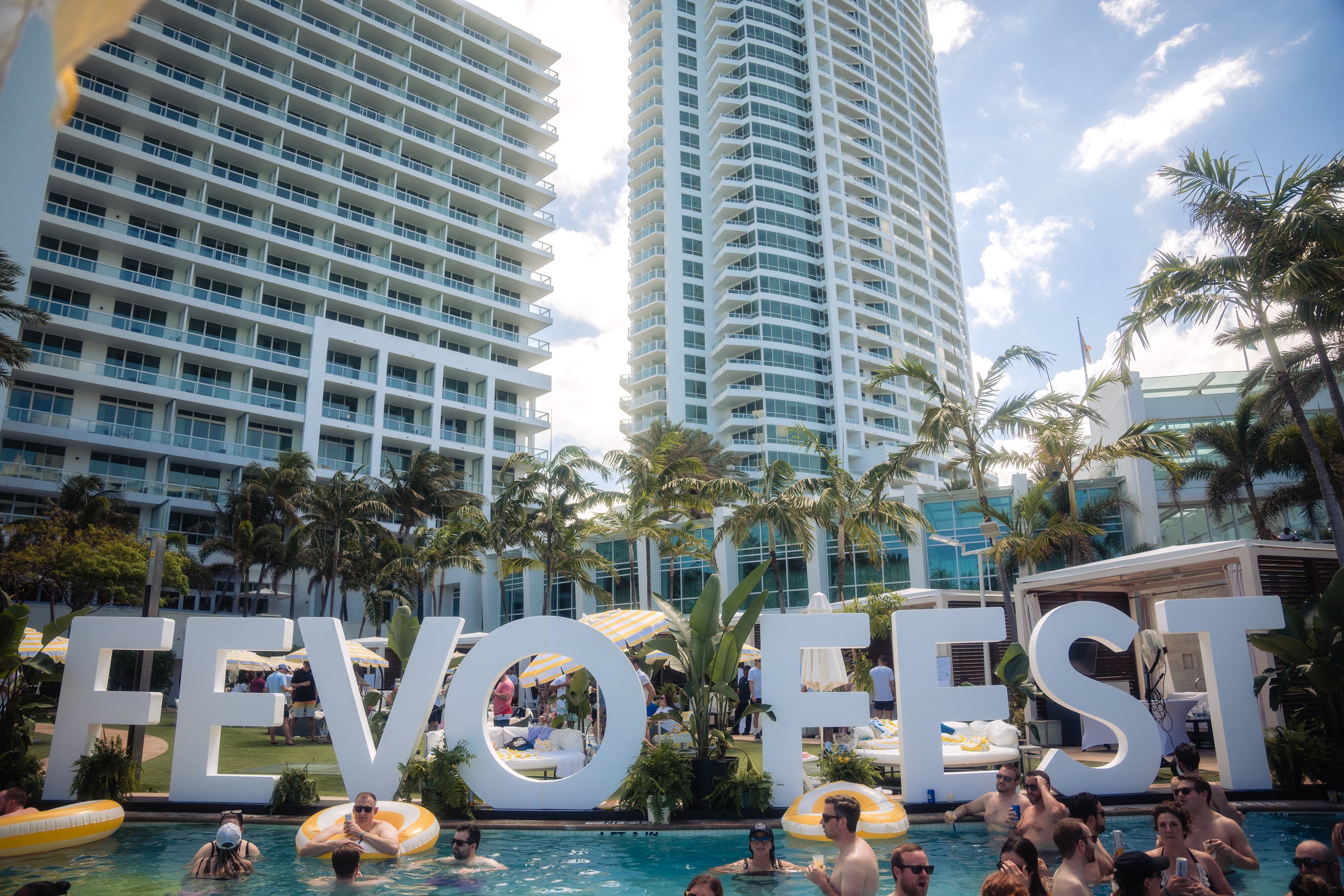 051222-FEVO FEST-POOL PARTY-107166.jpg