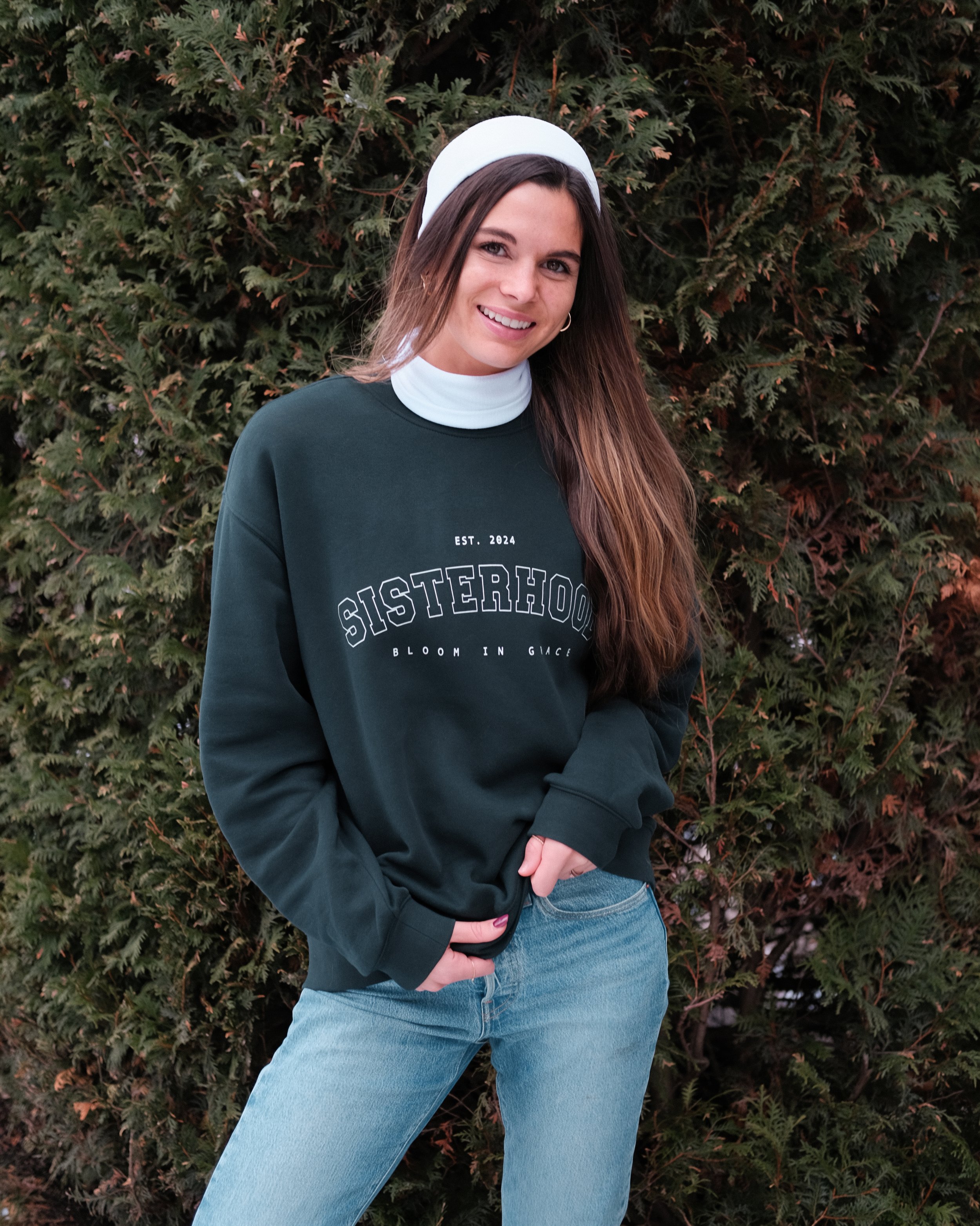 SISTERHOOD OVERSIZE CREWNECK