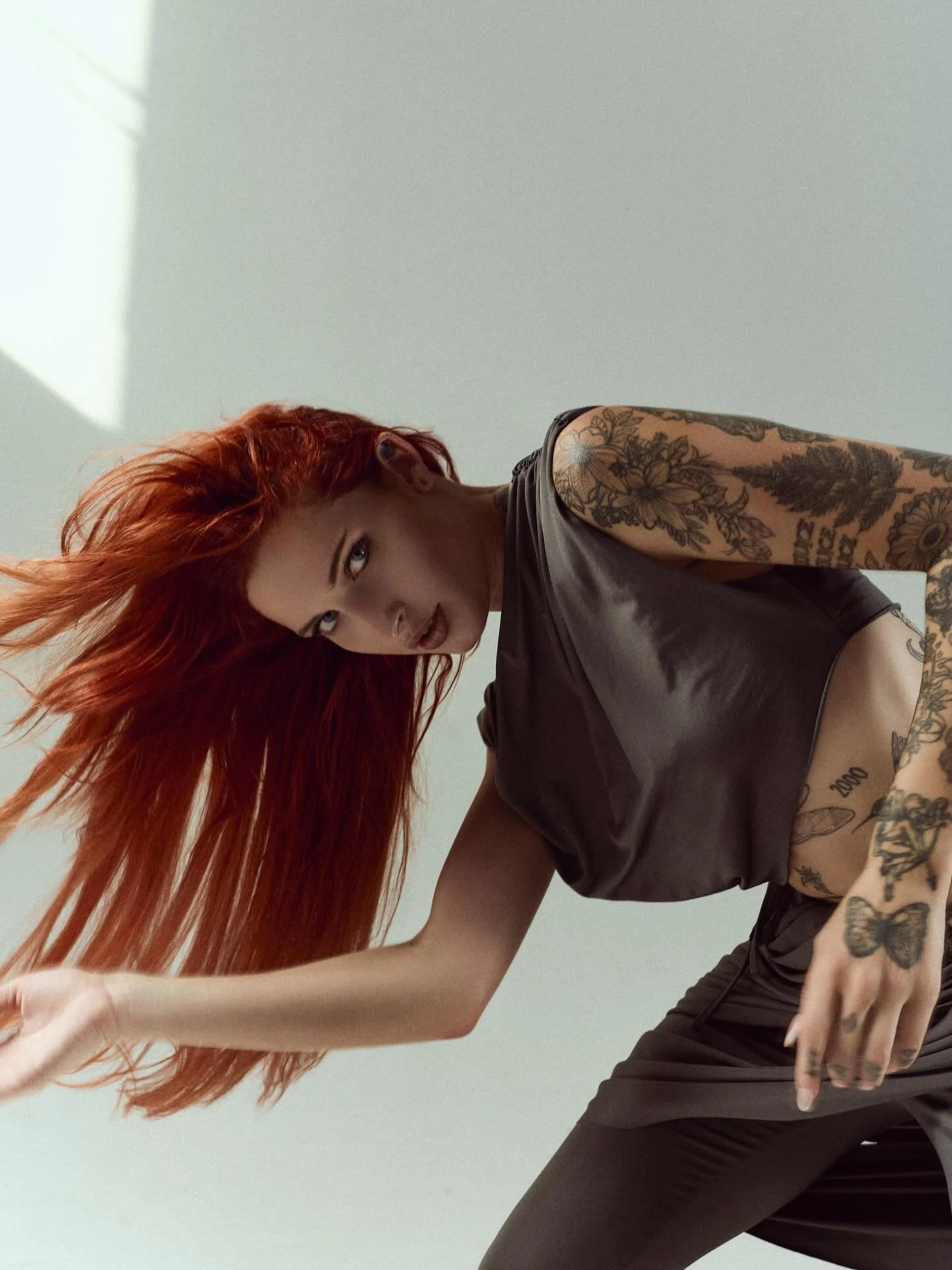 Photographer: @damianodargenio 
Model: @barboraaria @soulsofaria 
Studio: @spazio_41 

#fashionphotography #fashionphoto #fashioneditorial #fashionmodel #modeling #modellife #editorialshoot #highfashion #portraitfashion #fashioninspo #creativeportrai