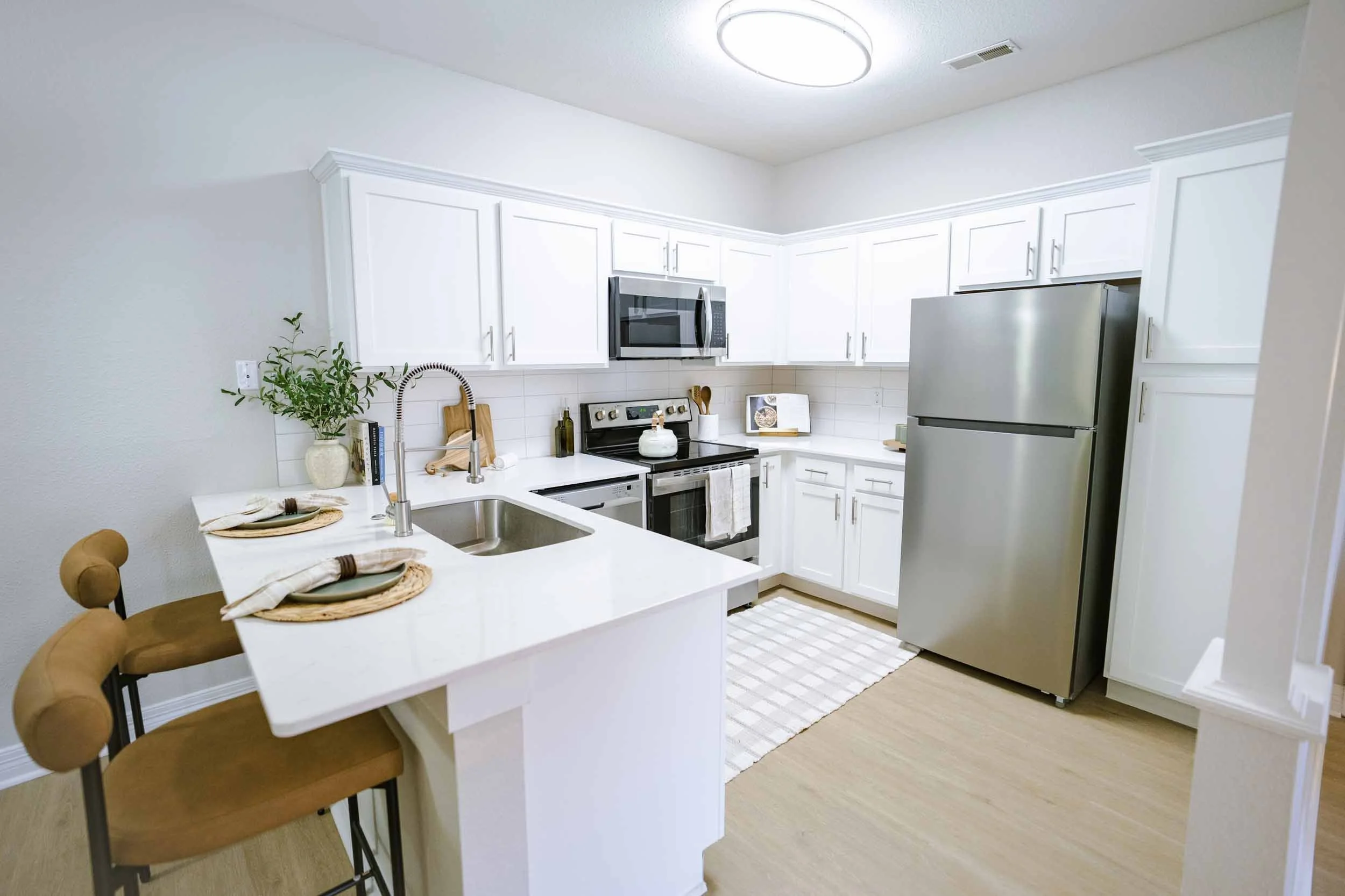 Devonshire Apartments in Greenwood, IN | Kitchen