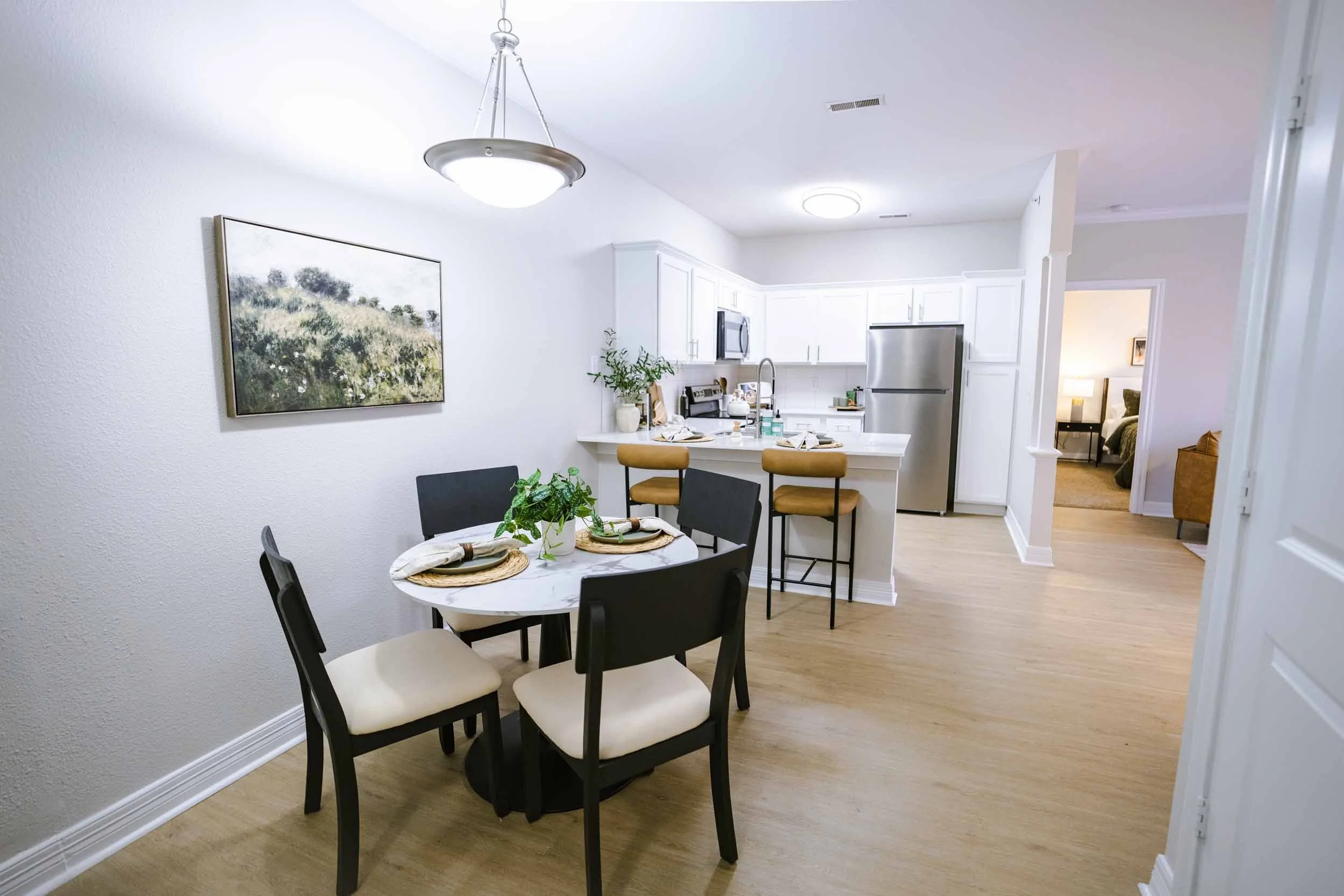 Devonshire Apartments in Greenwood, IN | Dining Area and Kitchen