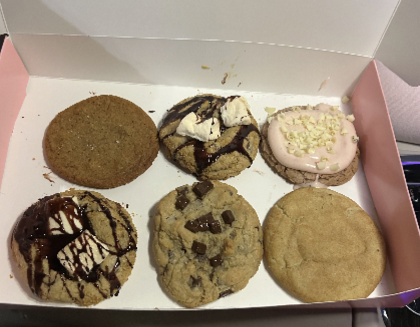 Crumbl Cookie Review