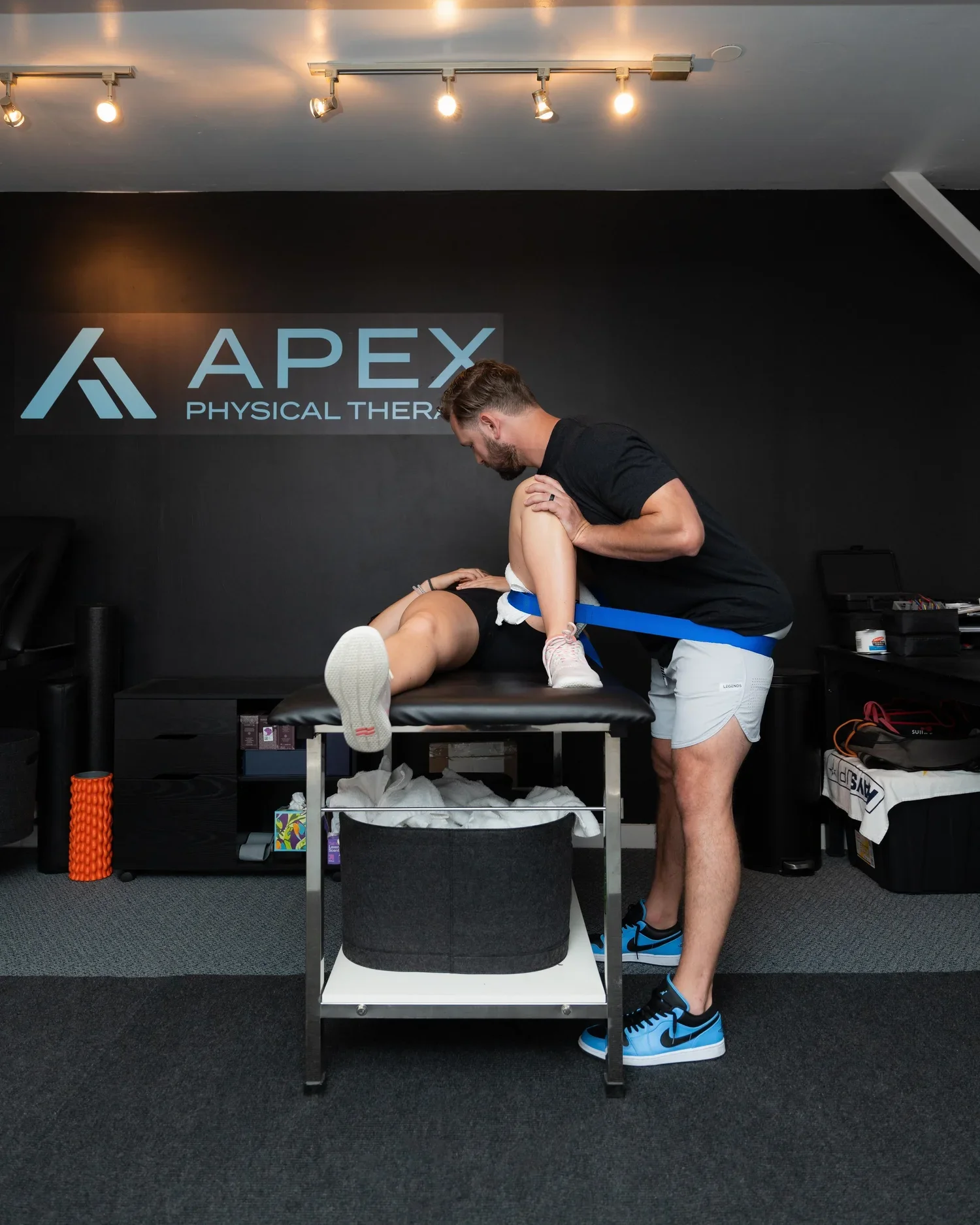 Insurance vs. Cash-Pay Physical Therapy: Which Path Gets You Back to Peak Performance Faster in Mount Pleasant?