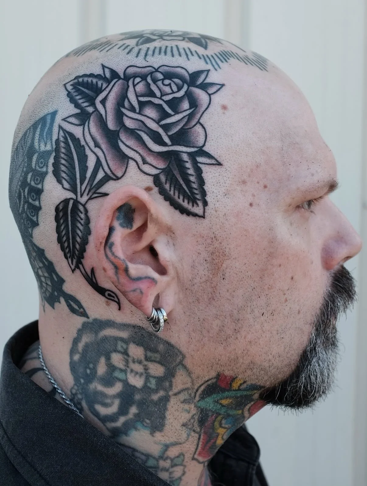 Black and grey never goes out of style. 

Yes, we&rsquo;re open today &amp; YES, we have time for walk-ins. Treat yourself! 🙌