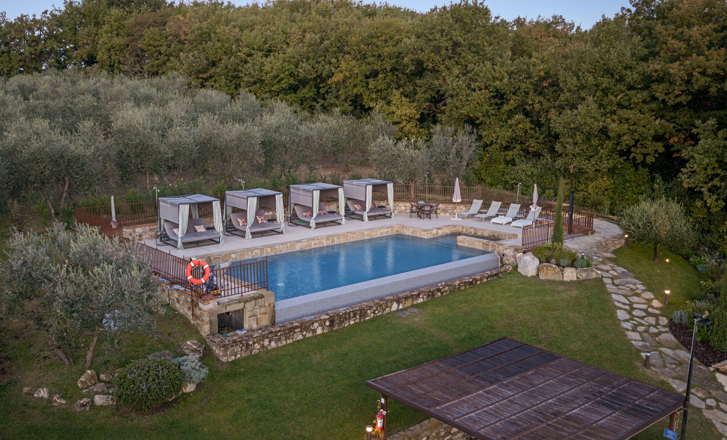 Villa Gran Sogno-21 pool small pic.jpg