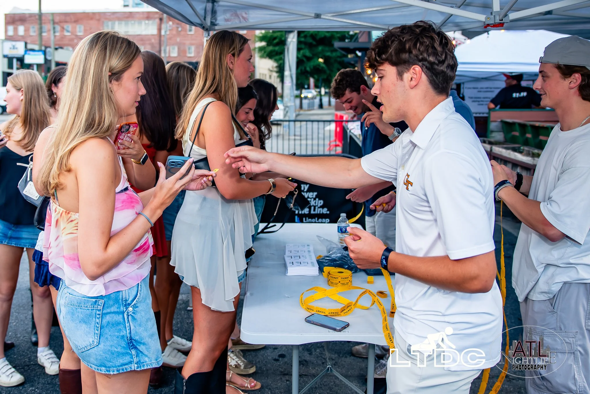 Le Tour de Crawl Back2School 08-21-2025-9.jpg