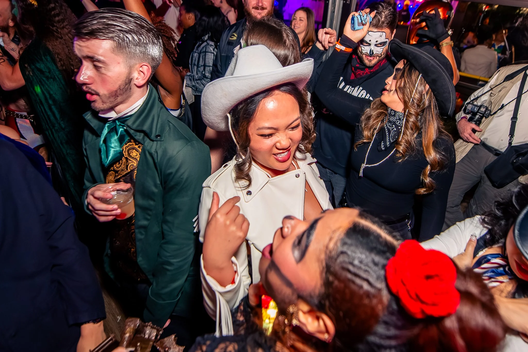 Atlanta Bar Crawl 11-01-2025-78.jpg