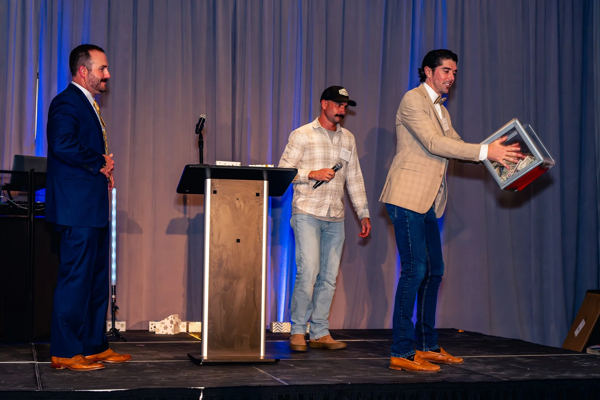 Tebarco Christmas 12-06-2025 2-174.jpg