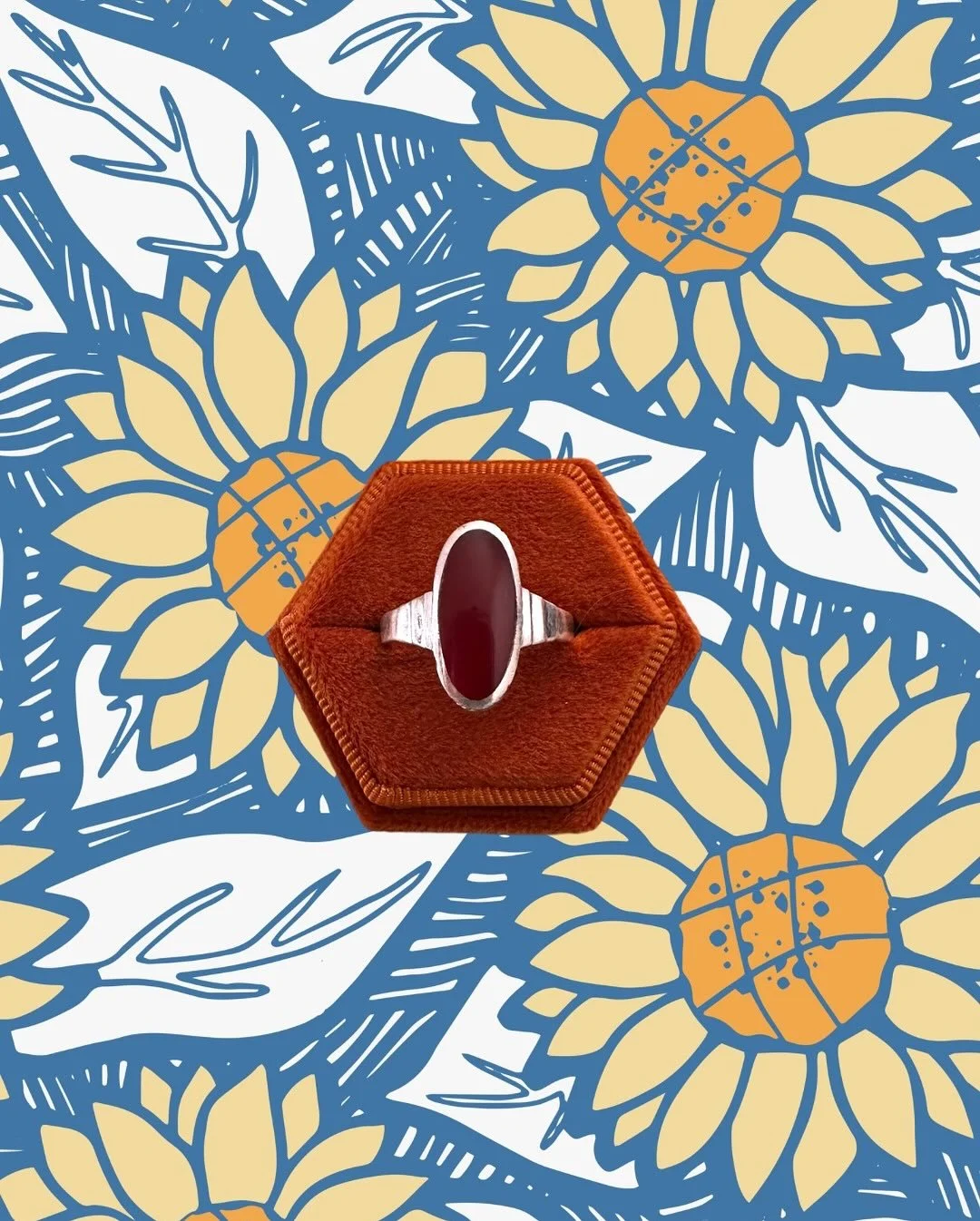📞RING RING RING📞
Fresh ring restock comin&rsquo; at ya this Saturday, Sept. 20th! Or DM to claim before the sale 💃
Silver! Carnelian! Onyx! Marcasite! And More!
.
.
.
.
.
#irishousevintage #jewelryforsale #sustainablefashion #ethicalfashion #vinta