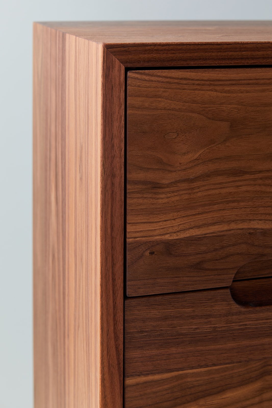 Kerr-Woodworking-Rosemont-Dresser-Walnut-Mitered-Detail.jpg