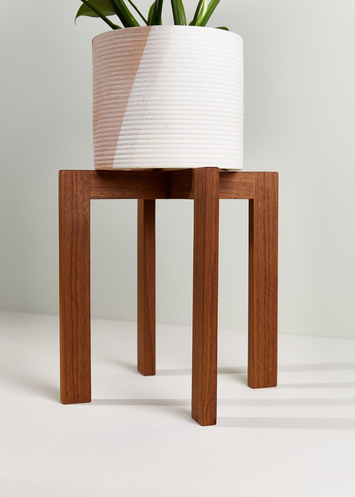KerrWoodworkingPlantStandWalnutDetail.jpg