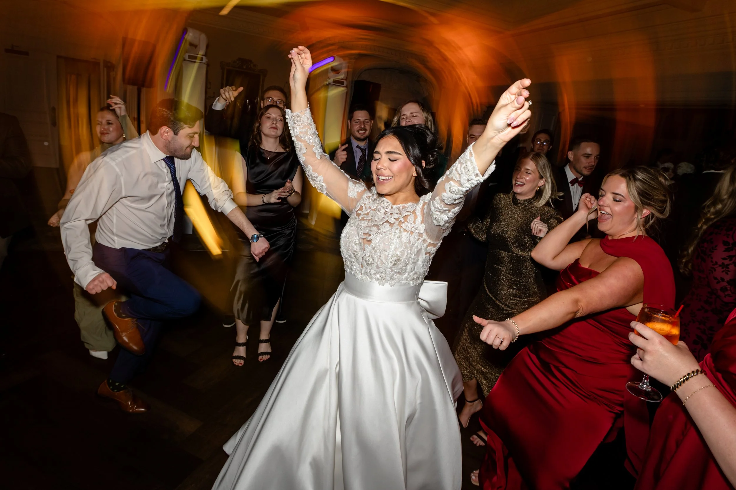 2025-11-28 - Wedding - Vincent + Christina-2462.jpg