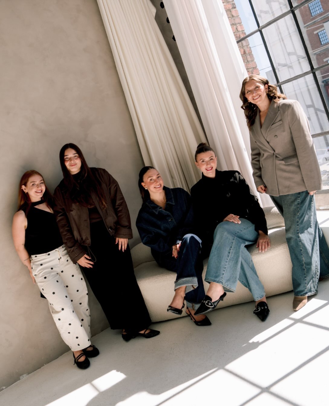 As our community and team continue to grow, we thought it was the perfect time to reintroduce the small but mighty team behind Bodega PR and put faces to those names behind our email sign-offs!

Laura | Founder and Managing Director
The female entrep