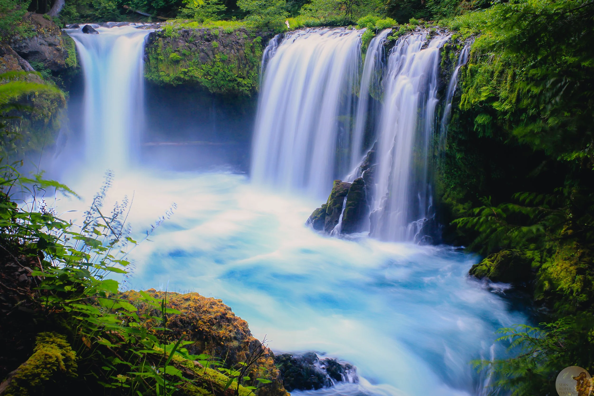Waterfall on the Columbia Gorge