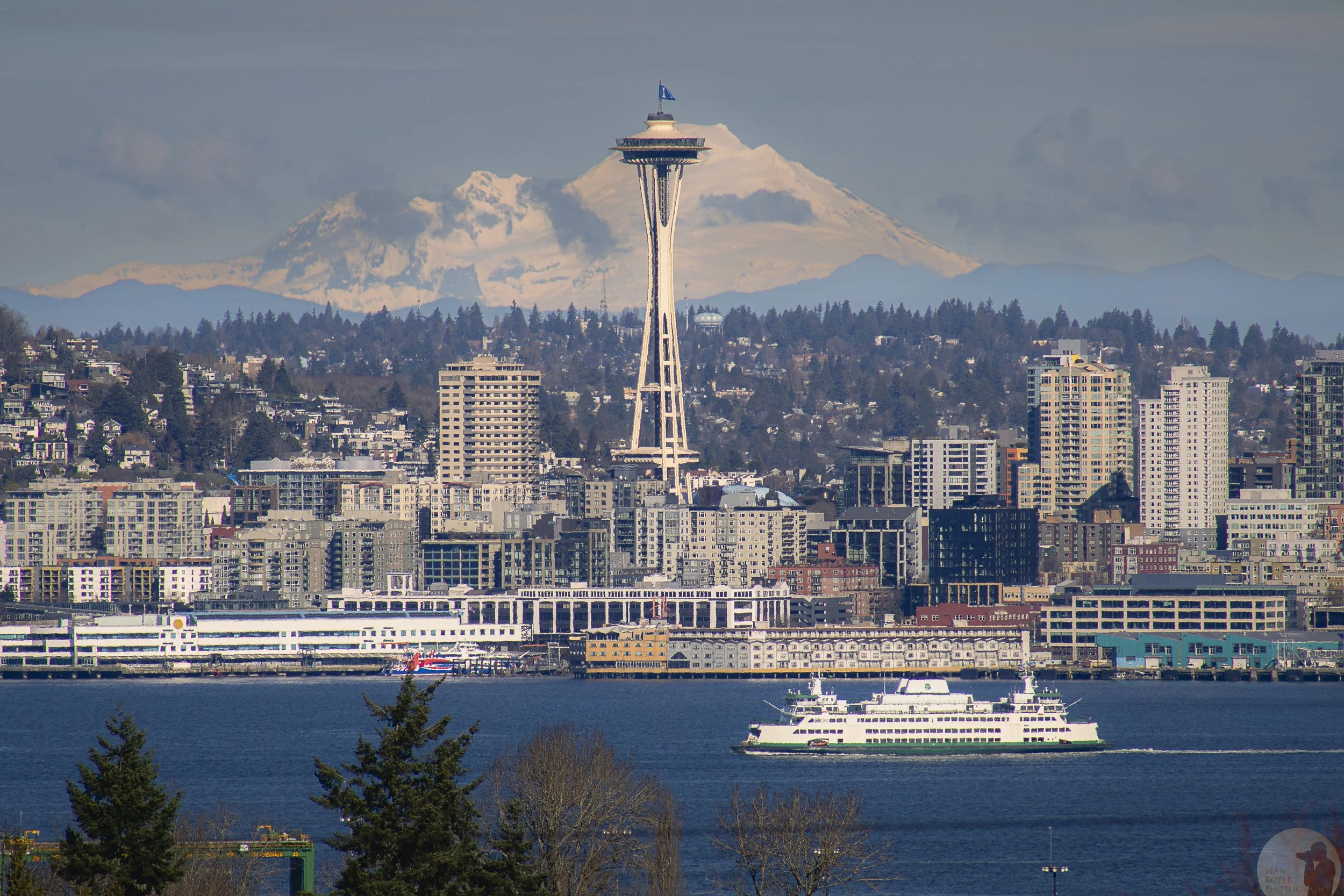 Mount Baker and the Space Needle. Seattle, Washington, USA