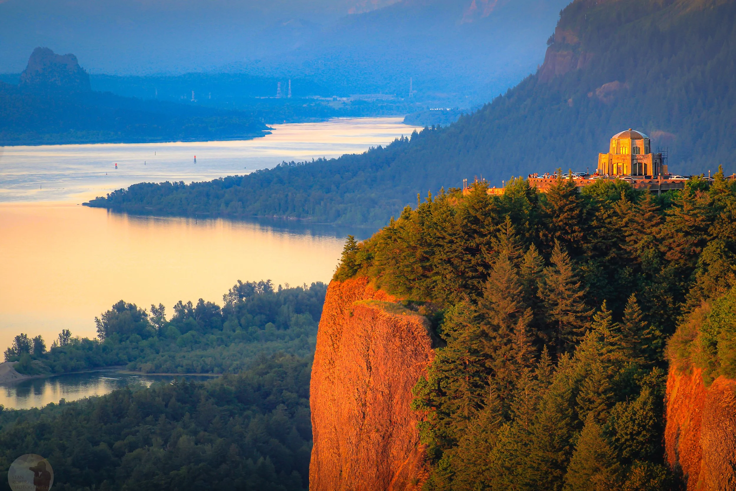 Vista House at sunset