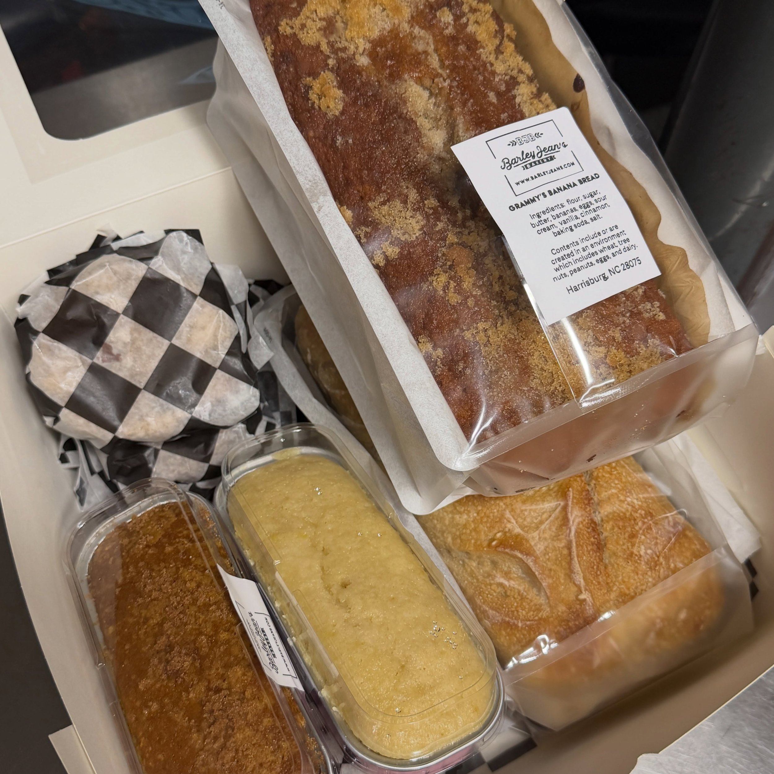 Hot tip: if you&rsquo;re a former student of ours, and you&rsquo;re near Charlotte &amp; visit us, chances are likely you&rsquo;ll leave with a huge box of baked goods. 😂😍 @mr.markjallen @theallensnextmove 🍪🍞