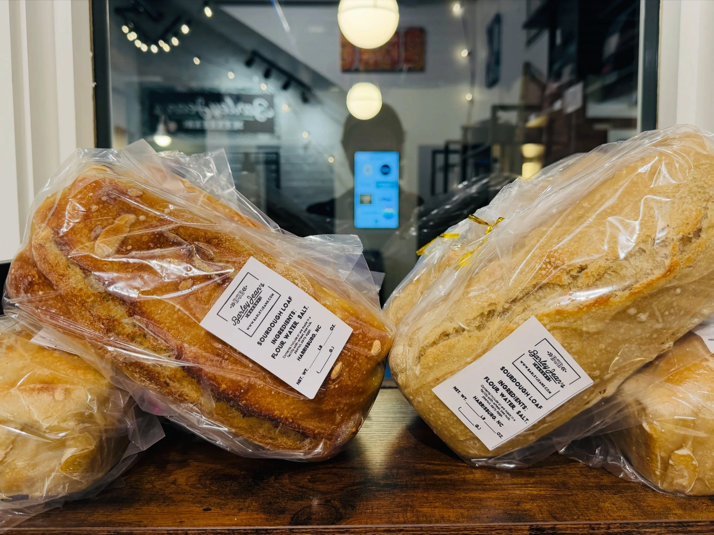 Sourdough, coffee cake, dot cake cookies?! Come see me 11-5!